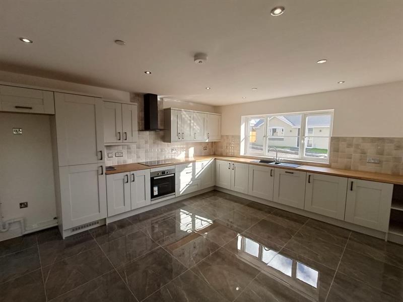 FCE Trem Pant Glas, Garndiffaith